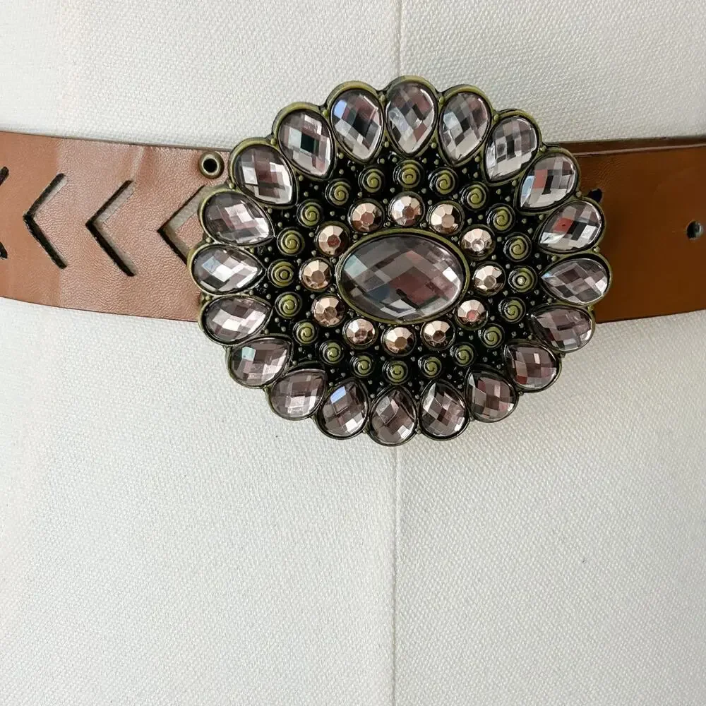 Womens Y2K‎ Brown Faux Suede Statement Belt Size 7 Round Jeweled Buckle Western